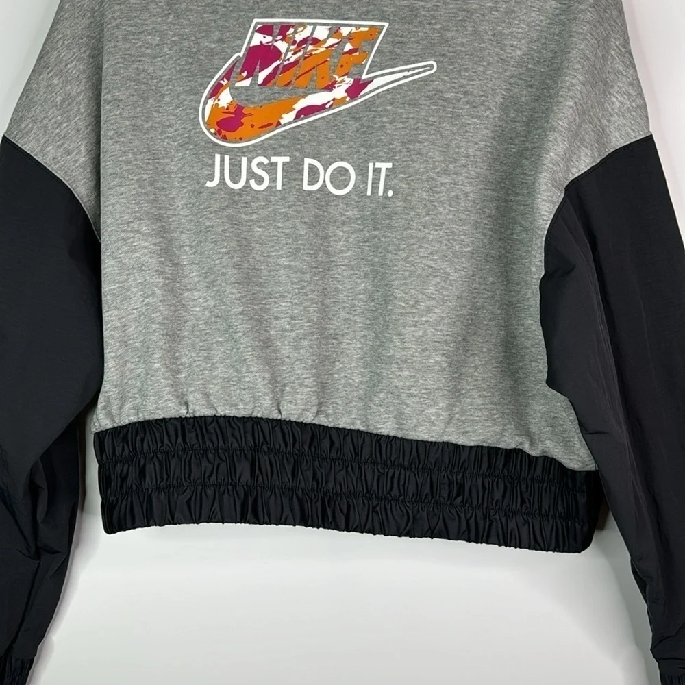 Nike Just Do It Gray Pullover Sweatshirt Size Small Oversized